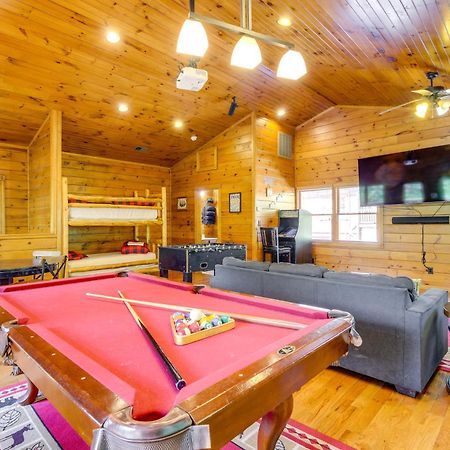 Cabin With Pool Access About 3 Mi To Downtown Гатлинбург Экстерьер фото