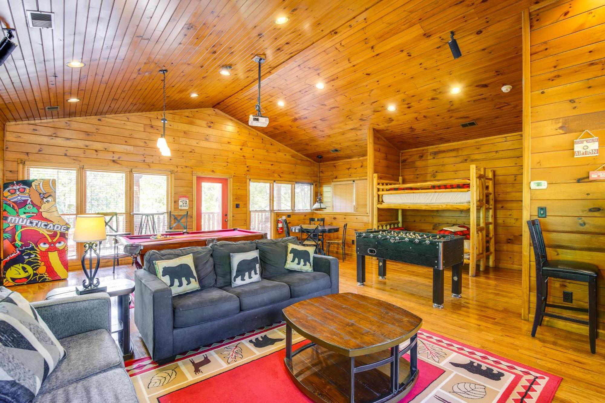 Cabin With Pool Access About 3 Mi To Downtown Гатлинбург Экстерьер фото