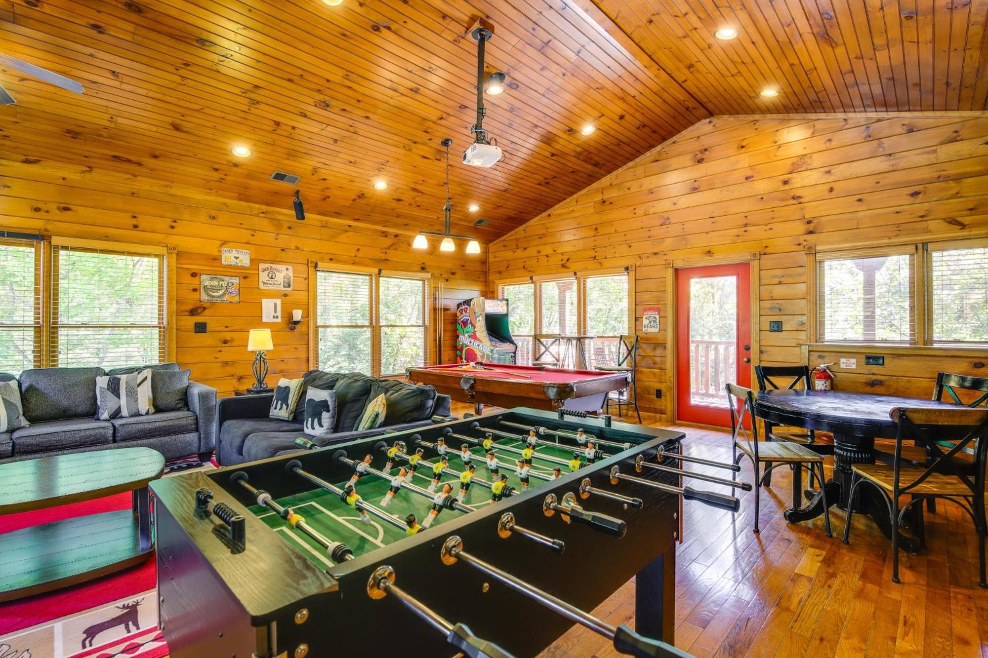 Cabin With Pool Access About 3 Mi To Downtown Гатлинбург Экстерьер фото