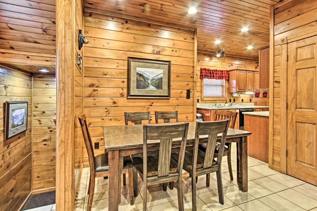 Cabin With Pool Access About 3 Mi To Downtown Гатлинбург Экстерьер фото